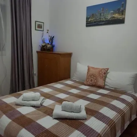Apartment 2br Airport W/free Private Parking Ledine
